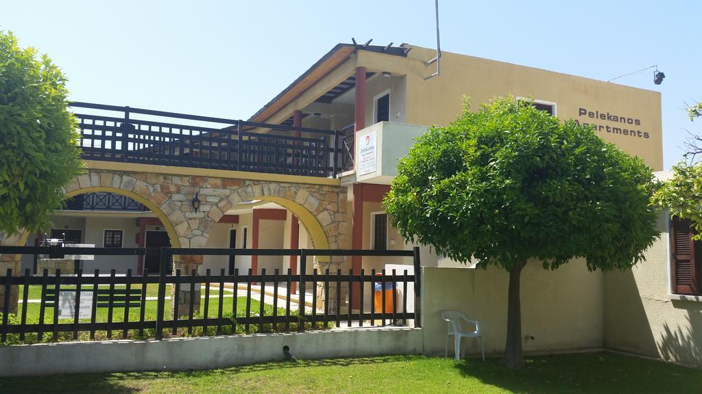 Pelekanos Apartments Pissoúri Chambre photo