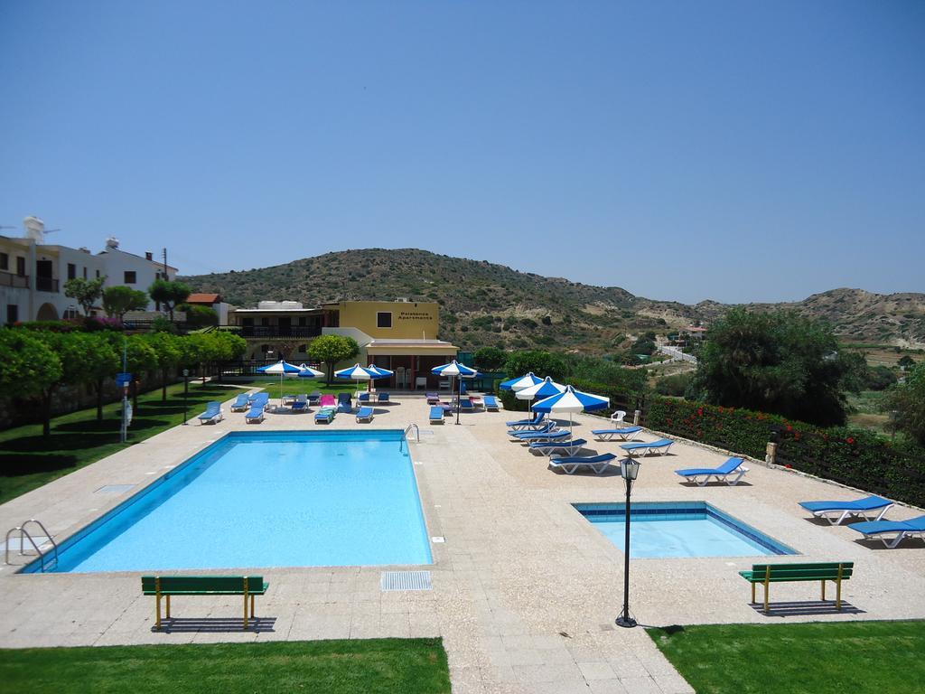 Pelekanos Apartments Pissoúri Chambre photo