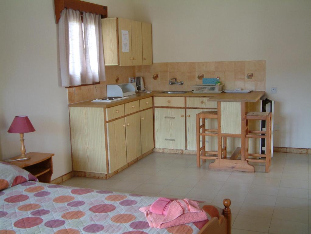Pelekanos Apartments Pissoúri Chambre photo