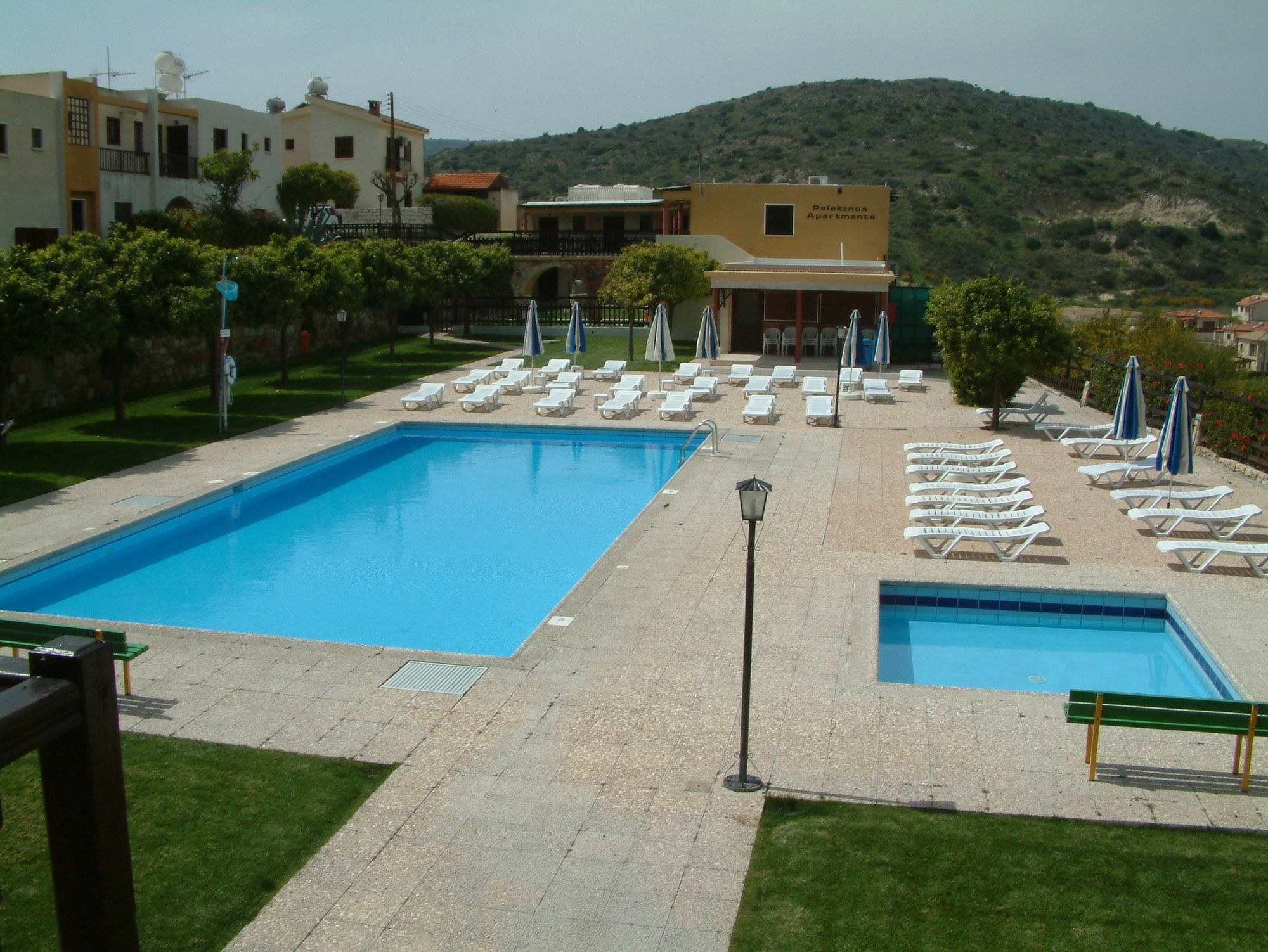 Pelekanos Apartments Pissoúri Extérieur photo